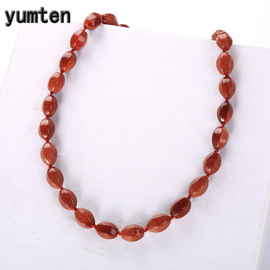 Collana in pietra dorata Classica da donna a catena corta Perline di potere Pietra preziosa Gioielli in cristallo Accessori di fidanzamento Pietra geometrica 