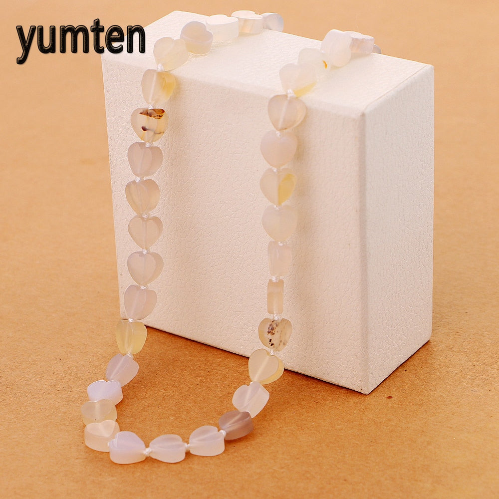 White Heart Stone Short Necklace For Women Fashion Statement Gemstone Jewelry Lady Love Gifts Collane Donna Con Cuore