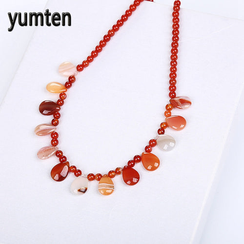 Collana da donna Agata rossa naturale Pietra potente di cristallo Catena di perline popolare Moda Gocce d'acqua Retro Steampunk Sailor Moon 