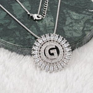 Fashion Design Gift Initials Letter Pendant Necklace Rare Trapezoidal Copper Cubic Zirconia High Quality Jewelry for Women