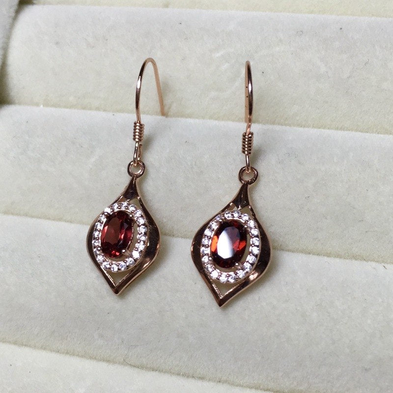 ZT Classic Wedding High Quality Natural Garnet Earrings 925 Stering Silver Fire Explosion Beautiful Earrings Jewelry For Women