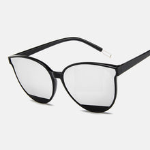 Carica l'immagine nel visualizzatore di Gallery, ZUEE Classic Oval Red Ladies Round Frame Sunglasses Mirror Female Vintage Plastic Ocean Sun Glasses Rimmed Eyewear