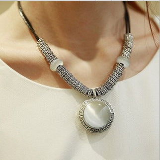 choker brand Luxury Necklace Necklaces & pendants women bijoux natural stone Fashion statement collar Leather fashion 2017