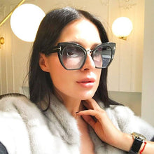 Load image into Gallery viewer, classic Design Cat Eye Shades Sunglasses Women Men Traveling Metal T Sun Glasses for Woman Square Glasses Oculos zonnebril dames