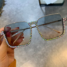 Carica l&#39;immagine nel visualizzatore di Gallery, Occhiali da sole con mezza montatura quadrata in cristallo da donna, lenti trasparenti, montatura con diamanti, sfumatura blu tè, eleganti occhiali femminili UV400 