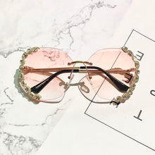 Load image into Gallery viewer, diamond rimless sunglasses women bling diamond brand designer men sun glasses ladies men shades rhinestone oculos de sol case