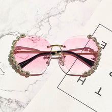 Load image into Gallery viewer, diamond rimless sunglasses women bling diamond brand designer men sun glasses ladies men shades rhinestone oculos de sol case