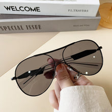 Load image into Gallery viewer, style all-in-one sunglasses conjoined neutral sheet mirror leg sunglasses transparent frame anti-blue optical frame