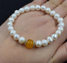 Carica l'immagine nel visualizzatore di Gallery, pearl white near round 8-9mm+ jade bracelet red/green/yellow/orange red coral 7.5inch wholesale beads nature