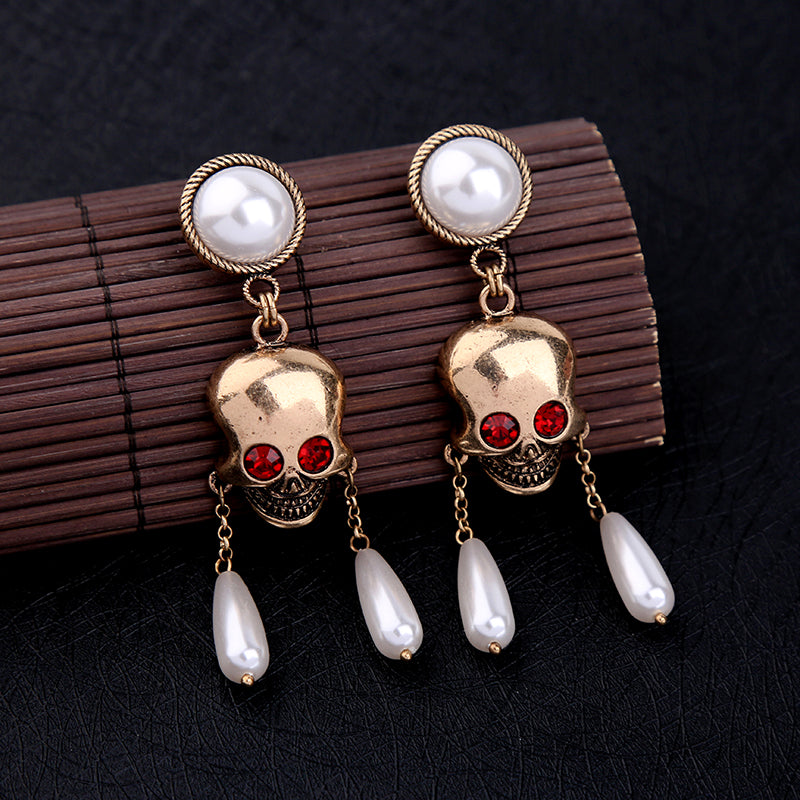 Retro earring Pearls round Skull pendant earrings women act the role ofing is tasted
