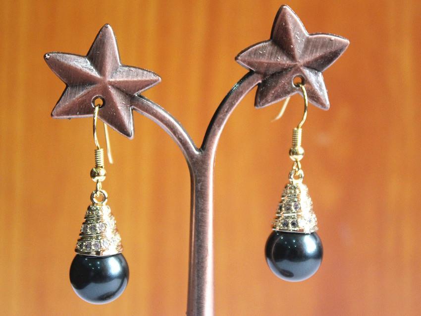 lady's high quality + 12mm black pearl bead hook earring