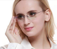 Carica l&#39;immagine nel visualizzatore di Gallery, men&#39;s ultra-light Optical glasses frame Memory Titanium Alloy Rimless optical Frame for Myopia Prescription Glasses