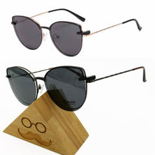 Load image into Gallery viewer, metal clip on sunglasses 33077 cateye shape optical glasses frame with clip on removable polarized sunglasses lenses for women