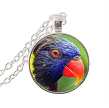 Carica l&#39;immagine nel visualizzatore di Gallery, parrot pendant necklace silver plated two parrots photo collar necklace animal jewelry glass dome choker jewellery HZ1