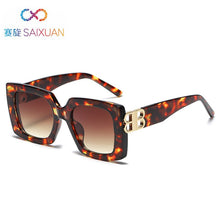 Carica l&#39;immagine nel visualizzatore di Gallery, square BB logo sunglasses women men 2023  brand designer black blue leopard red sahdes for women retro oculos de sol