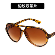 Load image into Gallery viewer, unisex oval sunglasses women men 2023 brand designer leopard green sunmer glasses vintage oculos de sol masculino